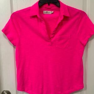 Vineyard vines women’s size small hot pink top
